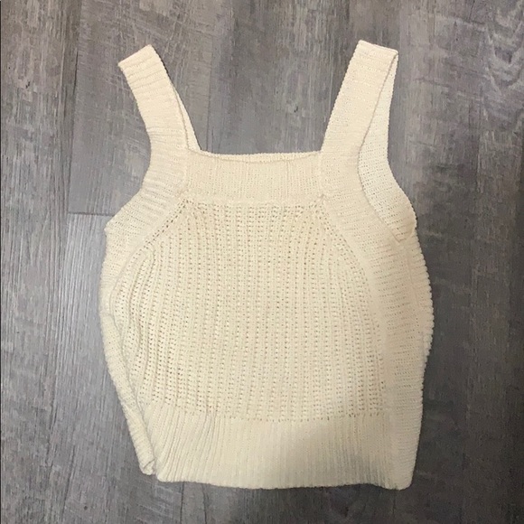 Aritzia knit tank top - Picture 5 of 5